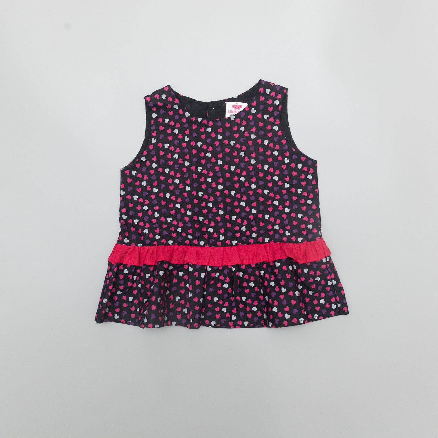 black sleeveless top with heart pattern 